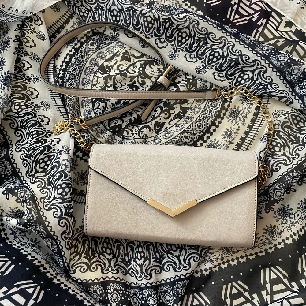 Small crossbody purse